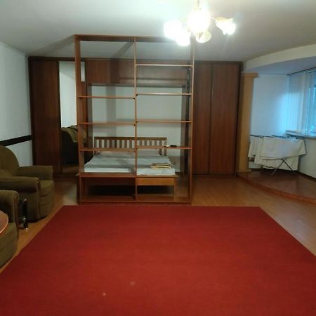 קייב Nice Apartment Near Gulliver מראה חיצוני תמונה